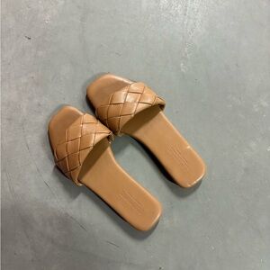 Women's Tan Slide Sandals